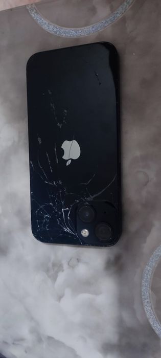Продам iphone 13