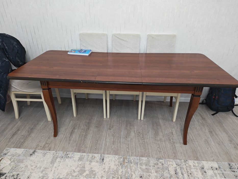 Стол,  длина 2 м..