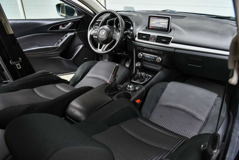 Mazda 3 Skyactiv, 2.0 benzina, Head-up display, keyless entry/go, Bose