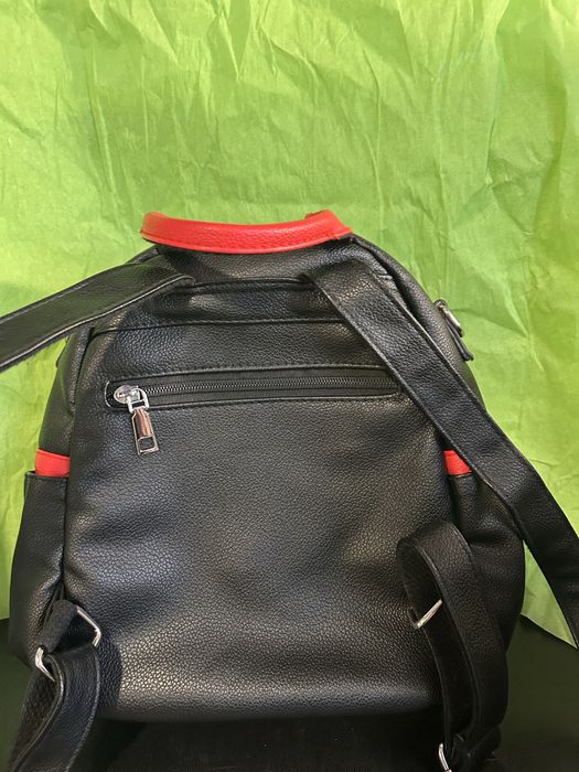 Дамска малка раничка