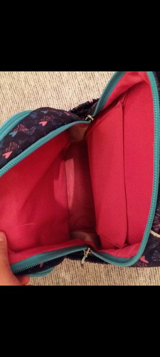 продам 2 школьных рюкзака