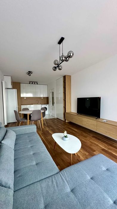 Дава се под наем Двустаен апартамент в Пловдив, Тракия - 72 кв.м за 433.5 € - Снимка #2