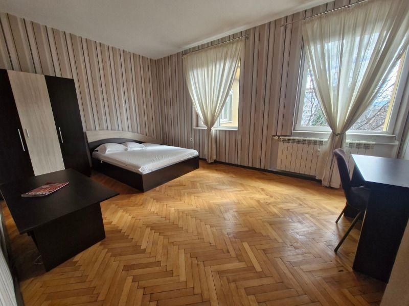 Тристаен апартамент под наем в ж.к. Лагера, 2218145