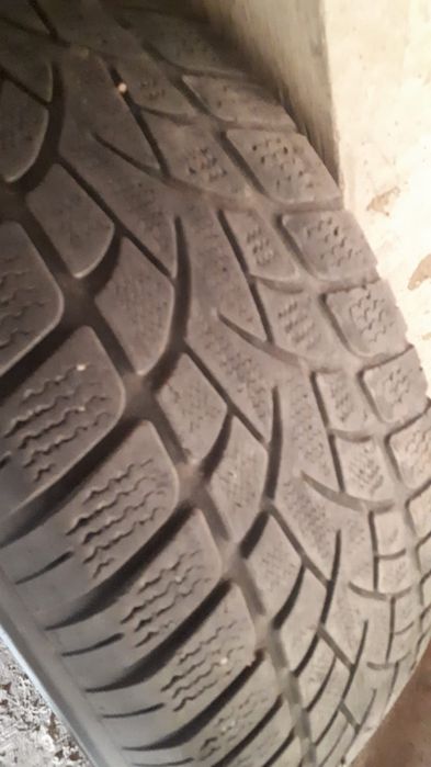 Шина б/у, в хорошем состоянии Dunlop. 4 шт