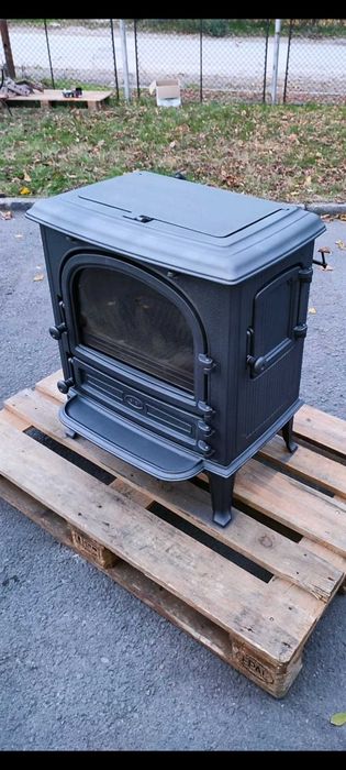 Чугунена камина печка на дърва!