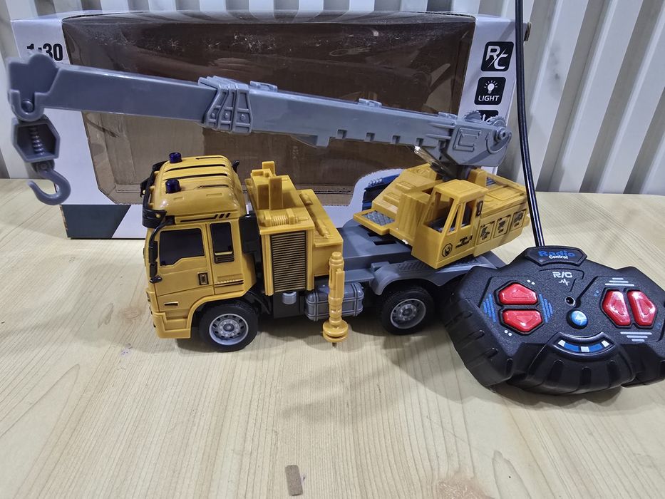 Музикална светеща количка  с дистанциинно