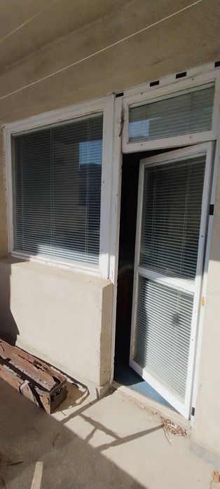 Подарявам дървена дограма от панелен блок