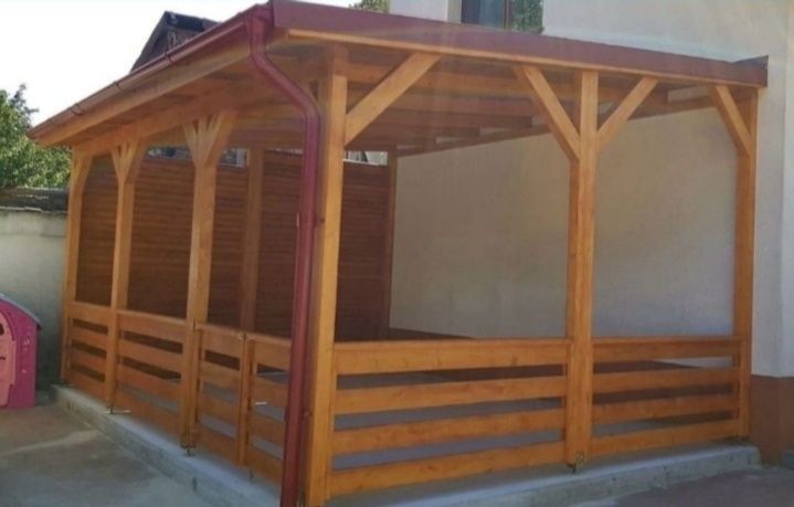 Vând foișoare din lemn