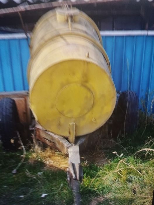 Продам ёмкость для воды объём 1000 кубов