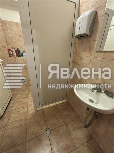 Дава се под наем Заведение в Варна, Колхозен пазар - 80 кв.м за 1022 € - Снимка #8