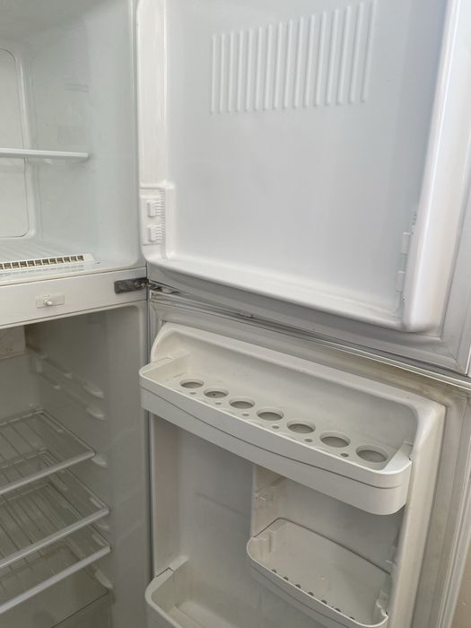Продам  холодильник LG