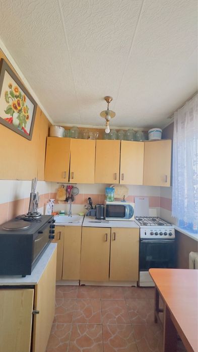 Продается 3 х комнатная квартира (4мкр)