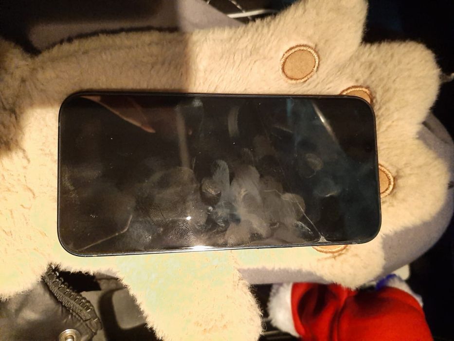 Айфон 13 в хорошем состоянии