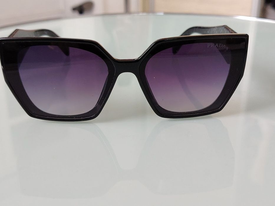 Ochelari soare Prada