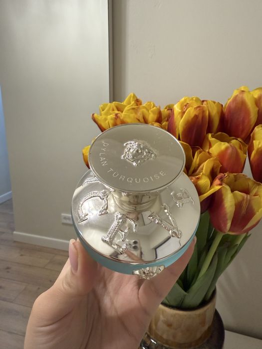 Продам духи Versace Версаче