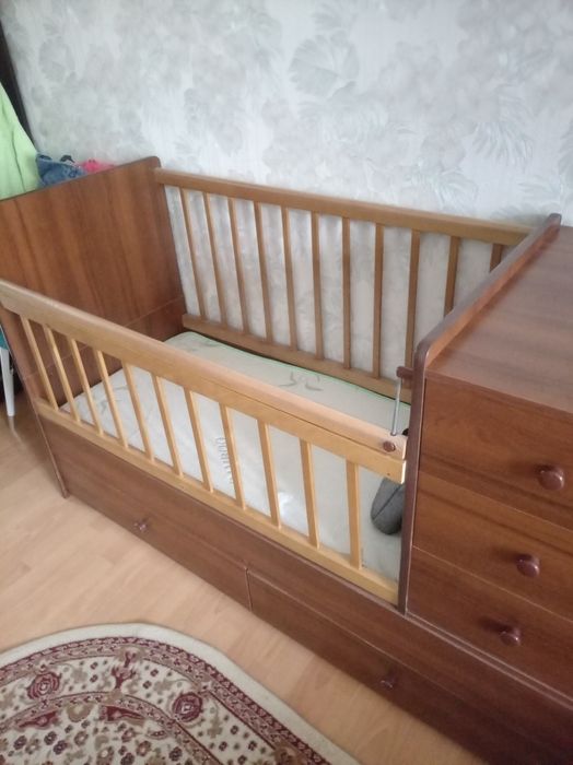 Продам детская кроватка