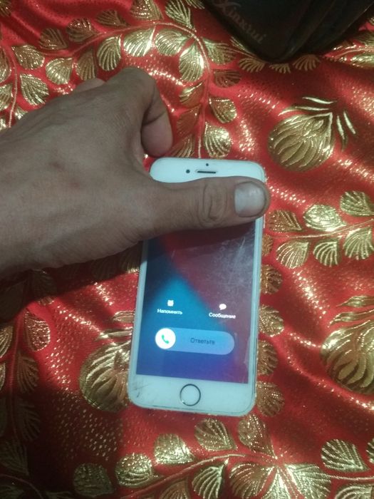 Продам iPhone 6 s