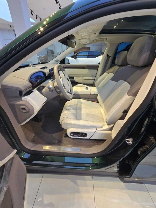 Zeekr  новый электромобиль в наличии