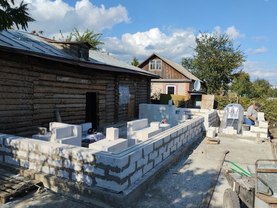 Бригада строителей выполнит работу