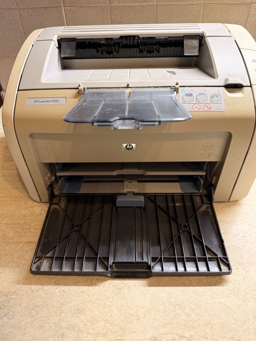 Принтер HP 1020