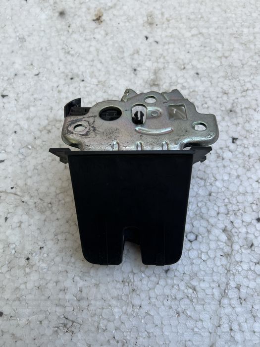 Motoras Stergator Haion | Seat Skoda VW | Leon / Fabia / Karoq / Kodiaq / Octavia / Rapid / Superb / Arteon / Taos | Piese Lamela Modul Motor Spate