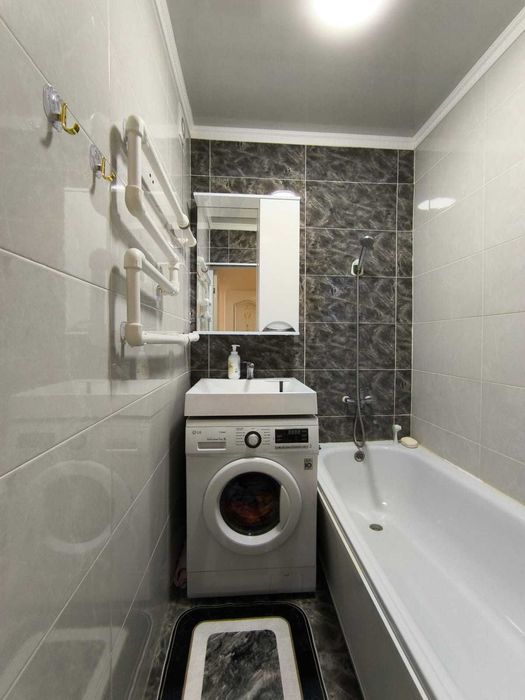 продам 3 комнатную квартиру