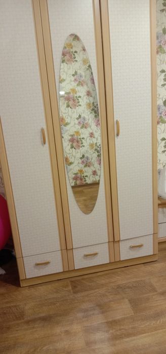 Спальный гарнитур