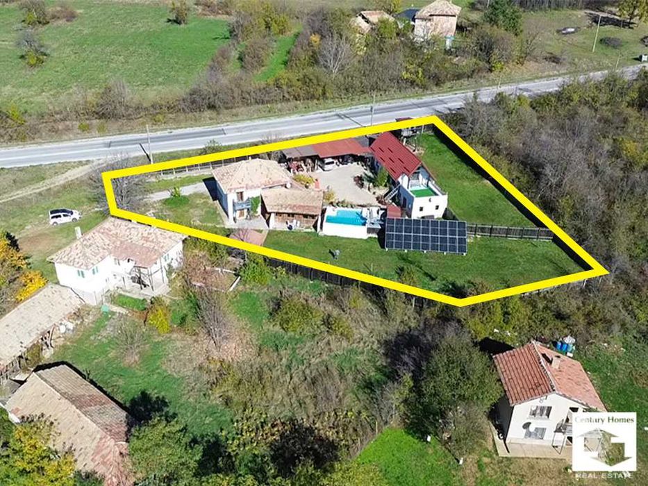 Продава се Къща в с. Моравица, Област Търговище - 300 кв.м за 817 €/кв.м - Снимка #16