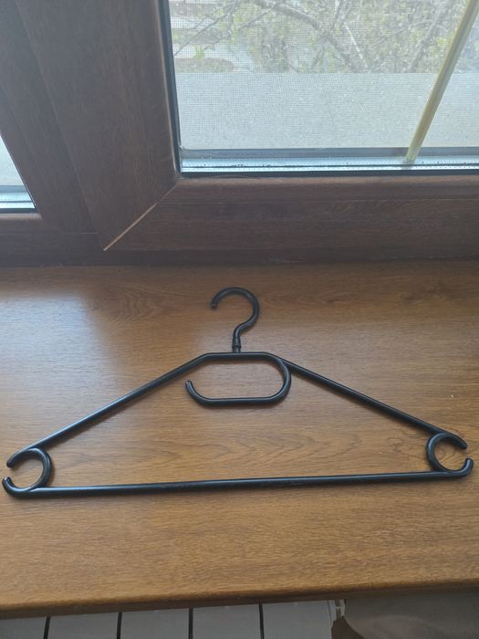 Вешалка-плечики для одежды