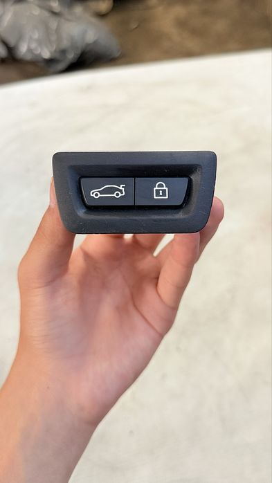 BMW X5 back door opening switch