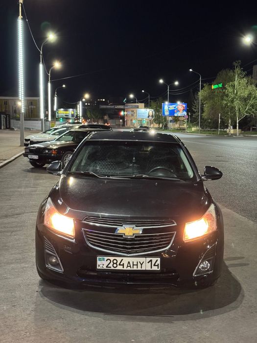 Chevrolet Cruz 2012 г