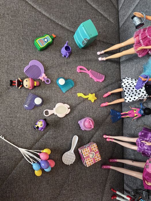 Set păpuși cu accesorii /baloane toate 50 lei