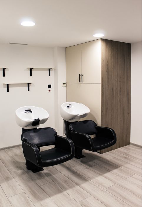 Дава се под наем  в Перник, Рено -  кв.м за 248.88 € - Снимка #1