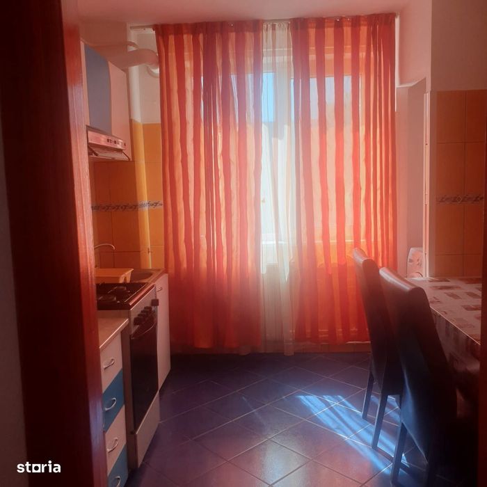 De vânzare apartament 2 camere Cartier Hipodrom etaj intermediar