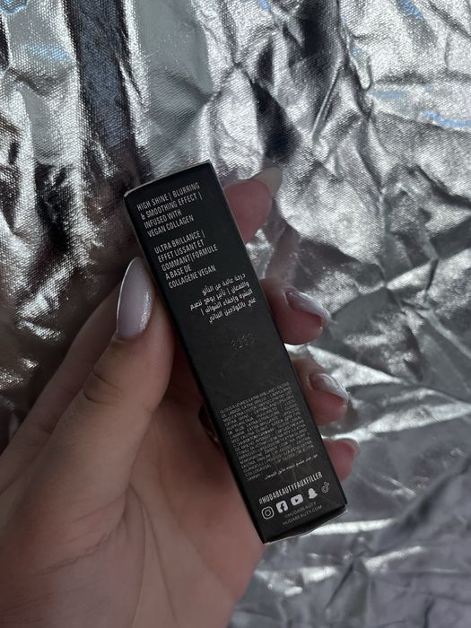 Lip gloss Huda Beauty