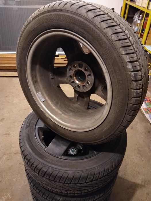 Roti vara jante aliaj  pe 15  originale vw skoda
