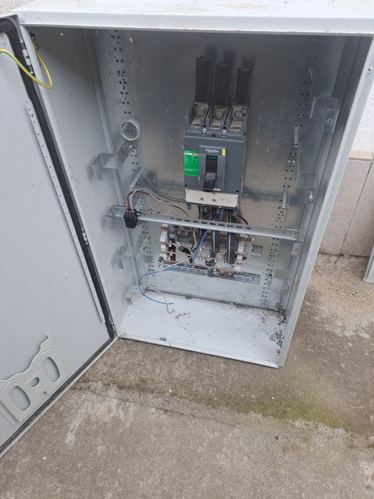 Vand Tablouri Electrice