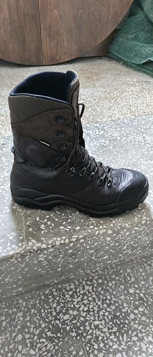 Обувки за лов и туризъм Zamberlan