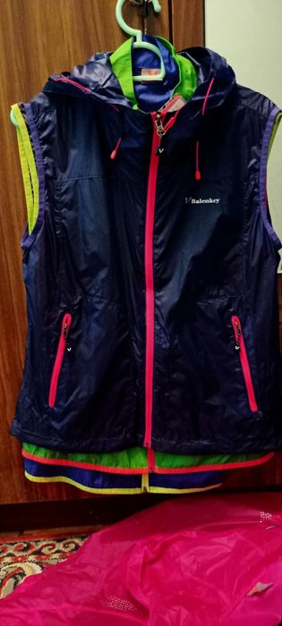 Продается Летние жилетки