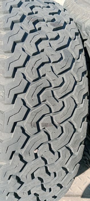 Шины гравий асфальт