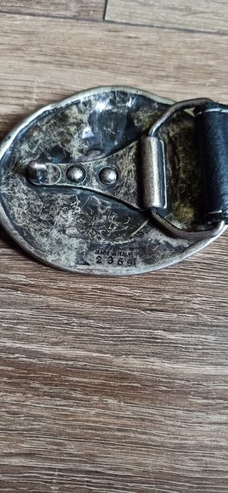 Curea din piele naturală neagră, potrivită pentru bikeri, rockeri, etc