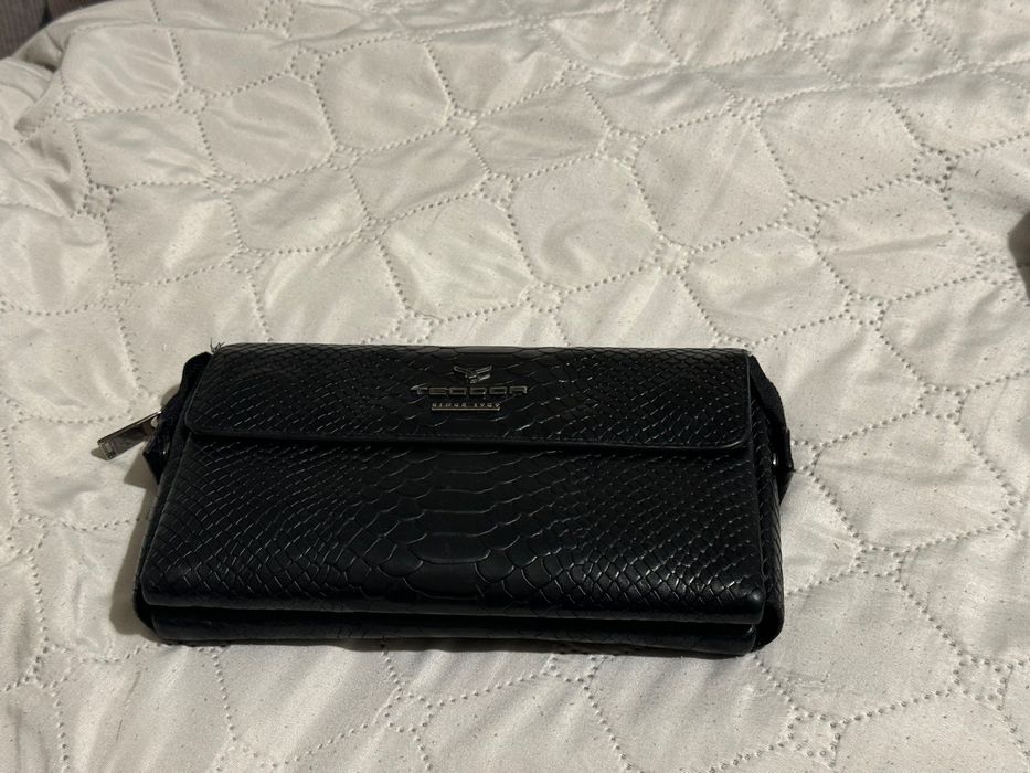 Мъжки чантички ЧИСТО НОВИ