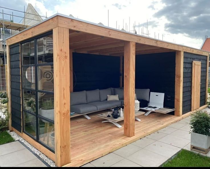 Vând foișor  din lemn
-foișoare la comanda
-pergole modele moder