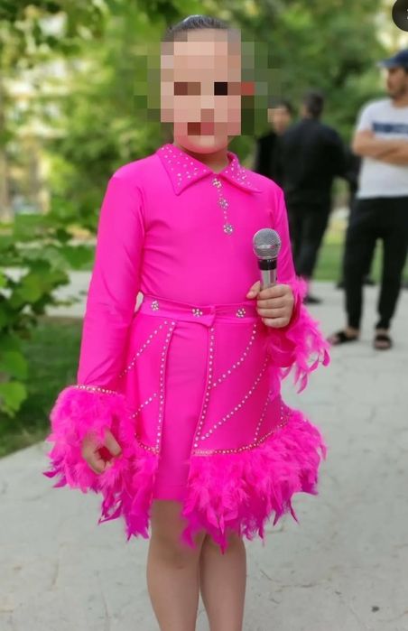 Костюм для выступлений. Комбинезон+юбка. Ткань бифлекс