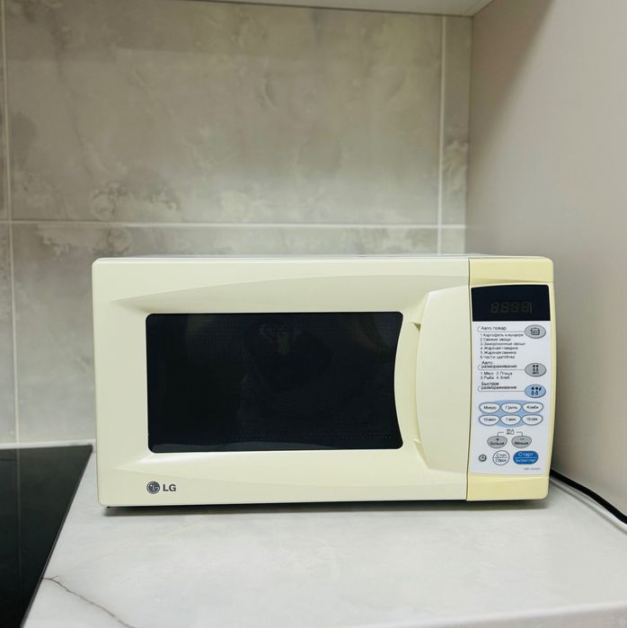Продам микроволновую печь LG