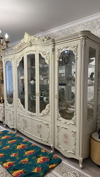 Продается гарнитур б/у в идеальном состоянии