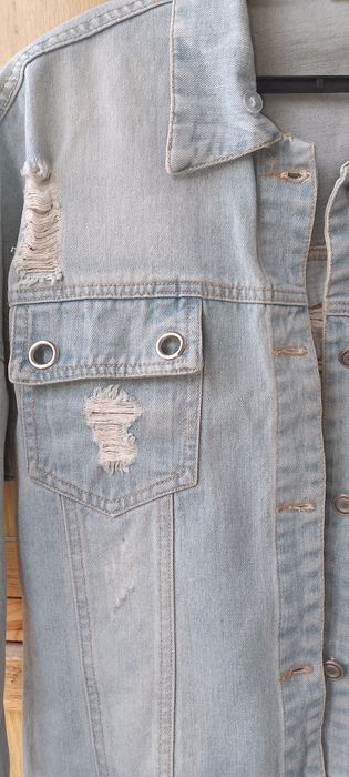 Джинсовая куртка.