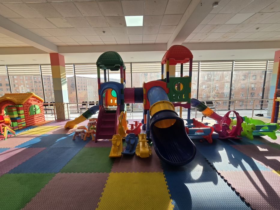 Детские площадки  Болалар майдончаси Горки Качели