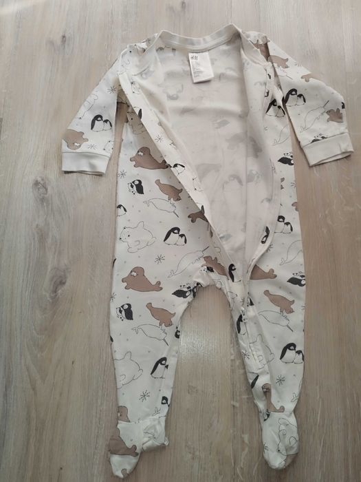 Лот детски цели пижами H&M - р-р 80