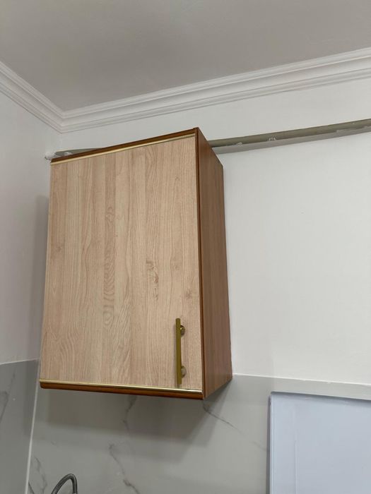 Отдам навесные шкафа для кухни.